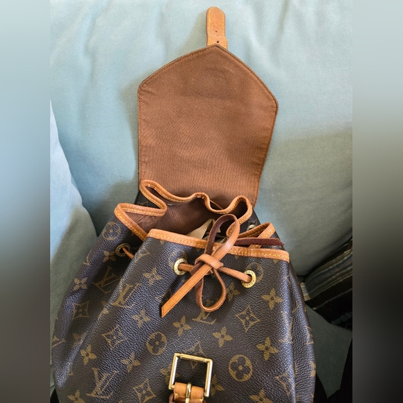 Authentic Louis Vuitton LV BackPack Montsouris GM Brown Monogram - Picture 8 of 16